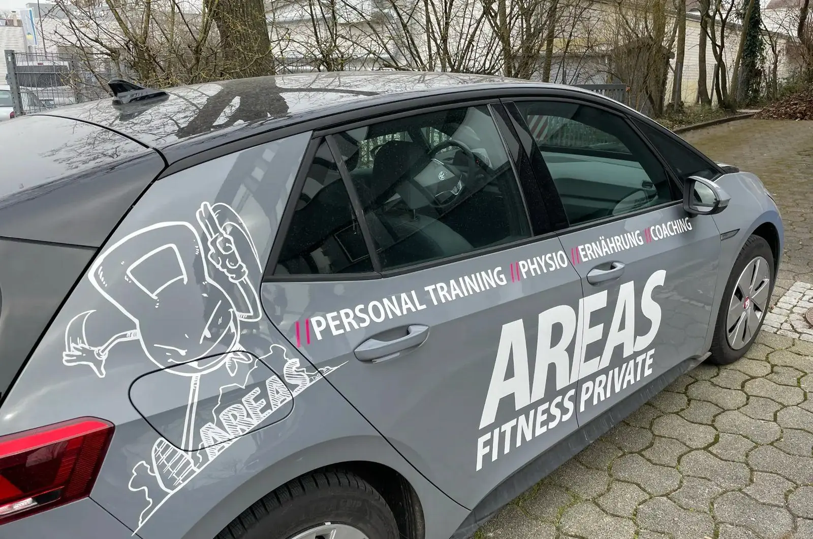 AREAS Fitness Private – Fahrzeugbeschriftung, Folierung, Digitaldruck