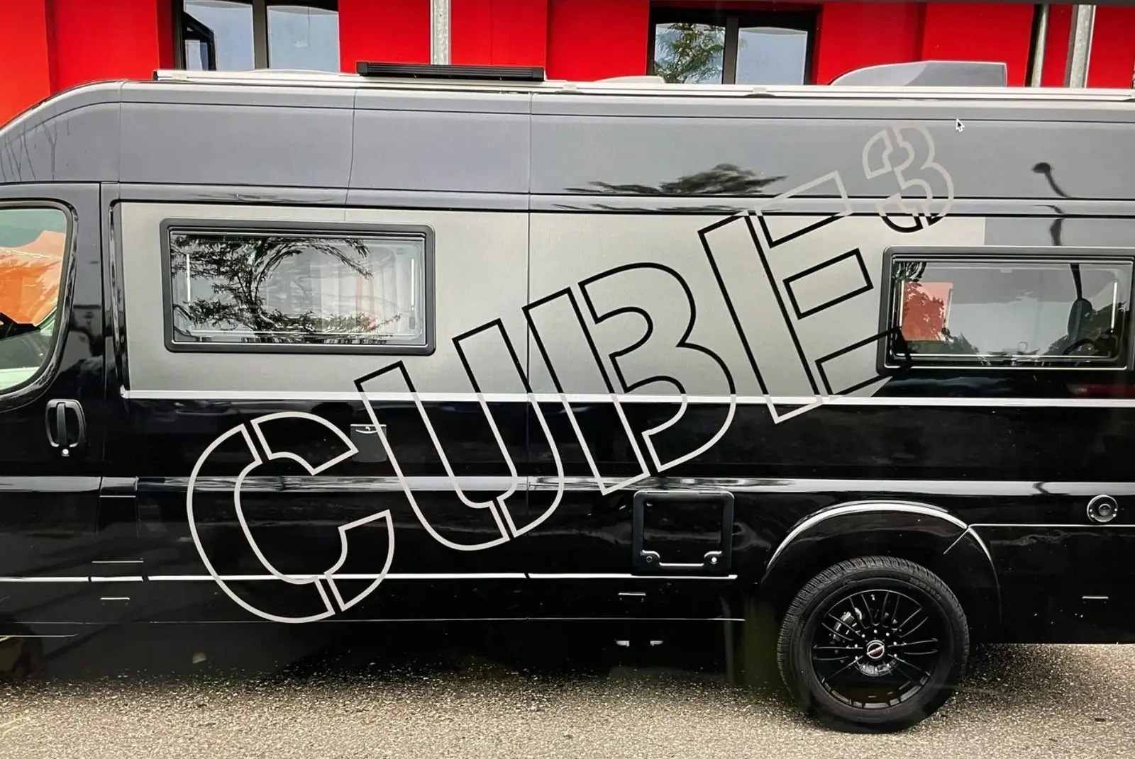 CUBE3 Crossfit – Fahrzeugbeschriftung, Folierung, Digitaldruck