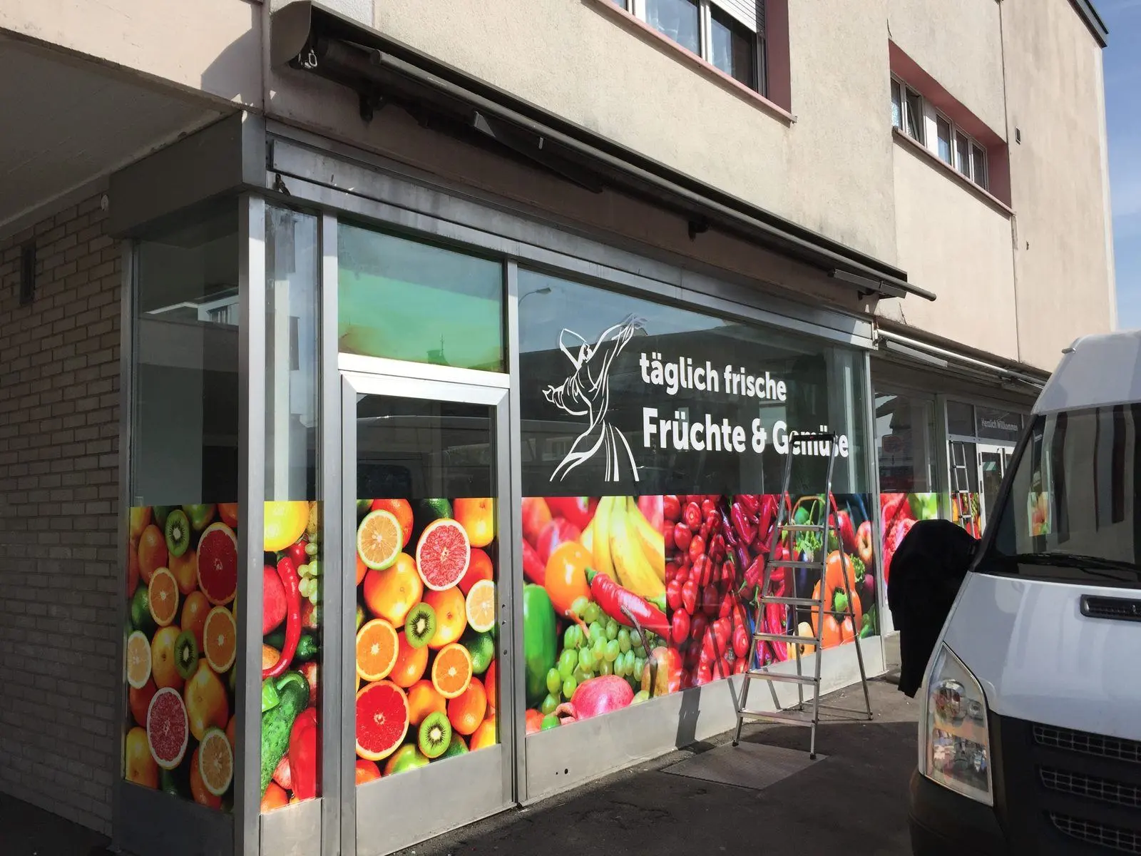 Markt Ania – Schaufensterbeschriftung, Folierung, Digitaldruck